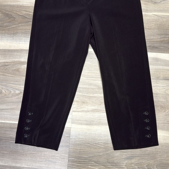 🏴 White House Black Market black capris size 8 - Picture 4 of 9